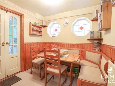 BREAKFAST ROOM